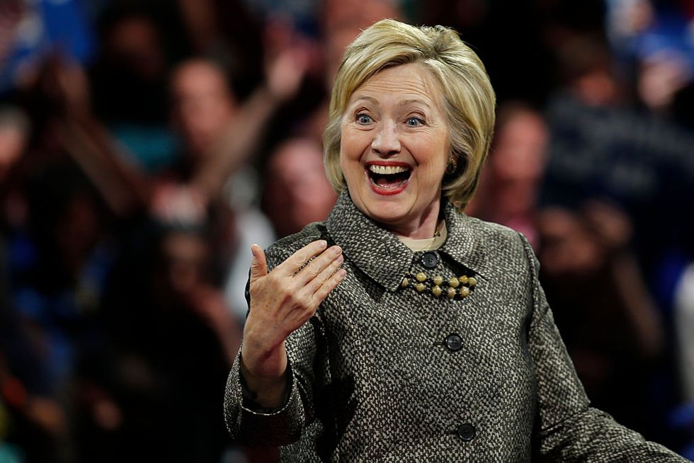 Clinton Nears Nomination With Four More Northeast Wins 