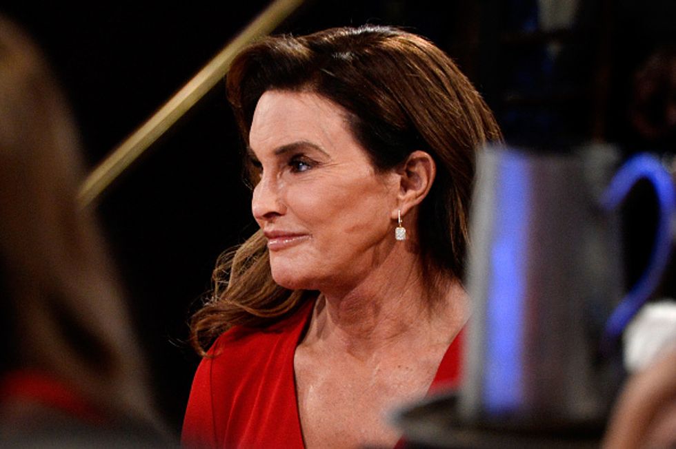 WATCH: Caitlyn Jenner Makes a Point About Transgender Bathroom Debate Using Trump Hotel Bathroom