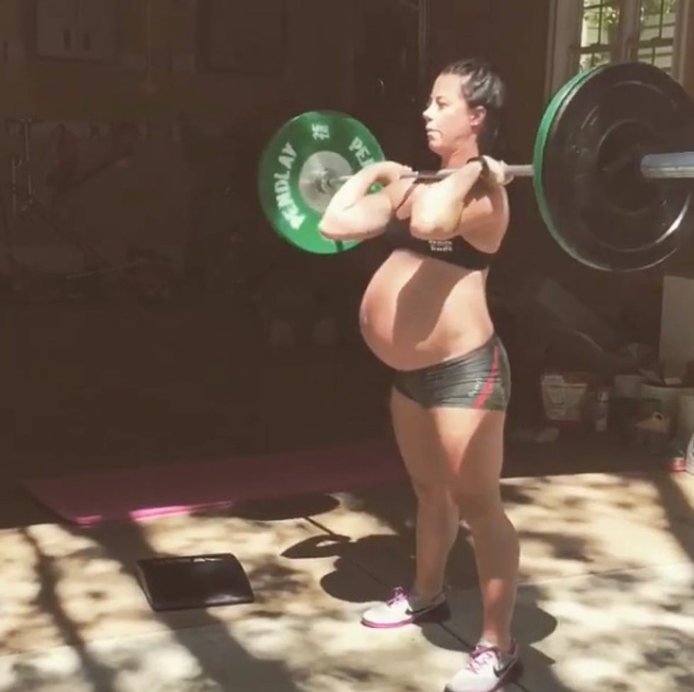 ‘Pregnancy Isn't an Illness’: Pregnant Fitness Instructor Defends Her Controversial Weightlifting Routine