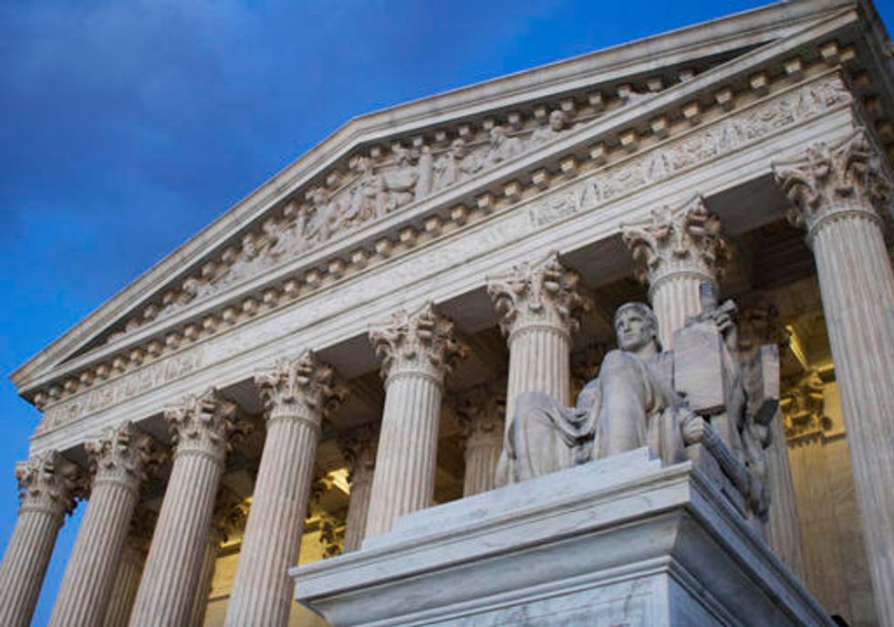 Supreme Court Blocks Obama’s Immigration Order With Tie Vote