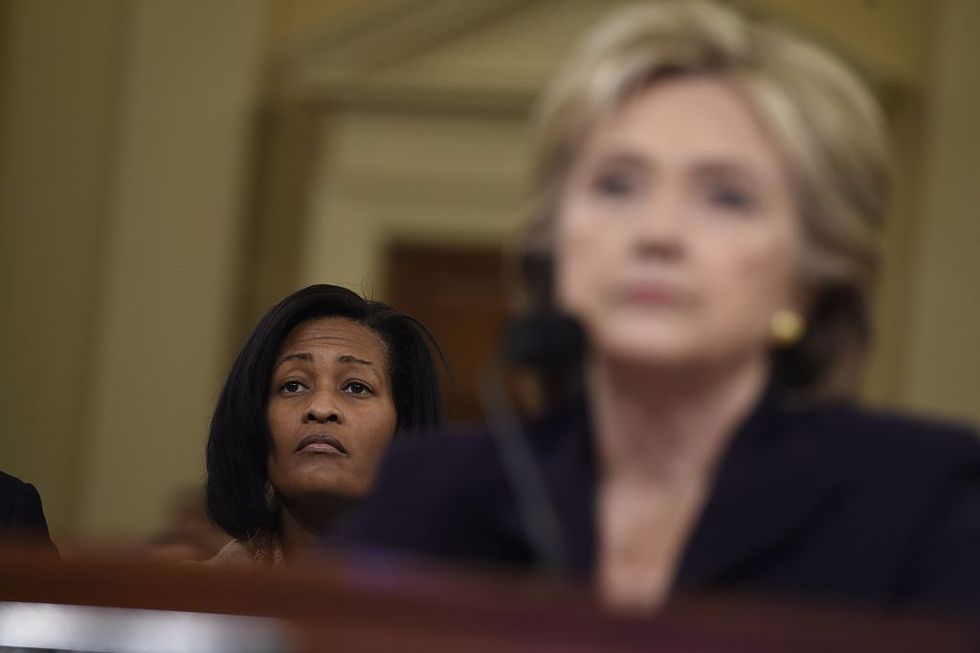 Sources Reveal to WaPo Questions Clinton Aide Faced in FBI Interview That Caused Her to Leave Room