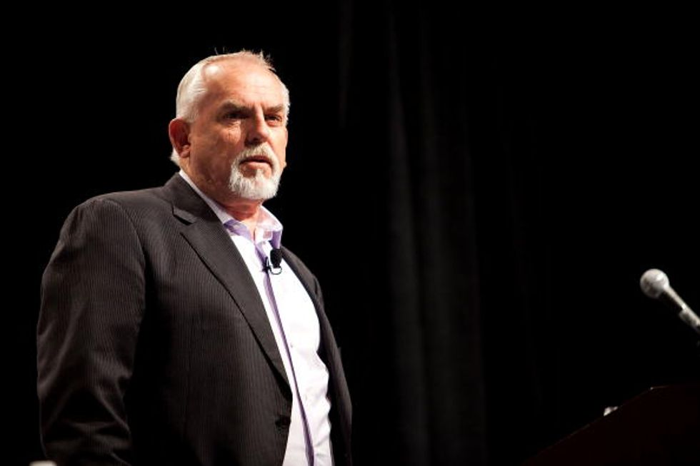 Cheers' Actor Tells Congress U.S. Faces 'Danger of Our Infrastructure Collapsing