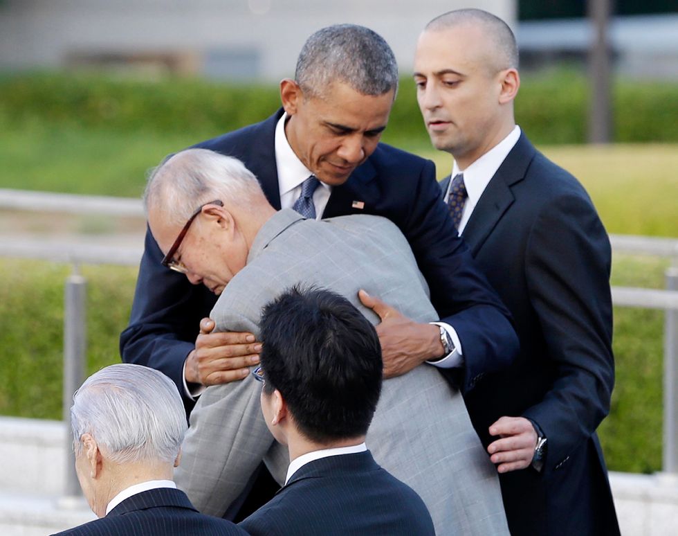 Obama Calls for a ‘World Without’ Nuclear Weapons During Historic Hiroshima Visit