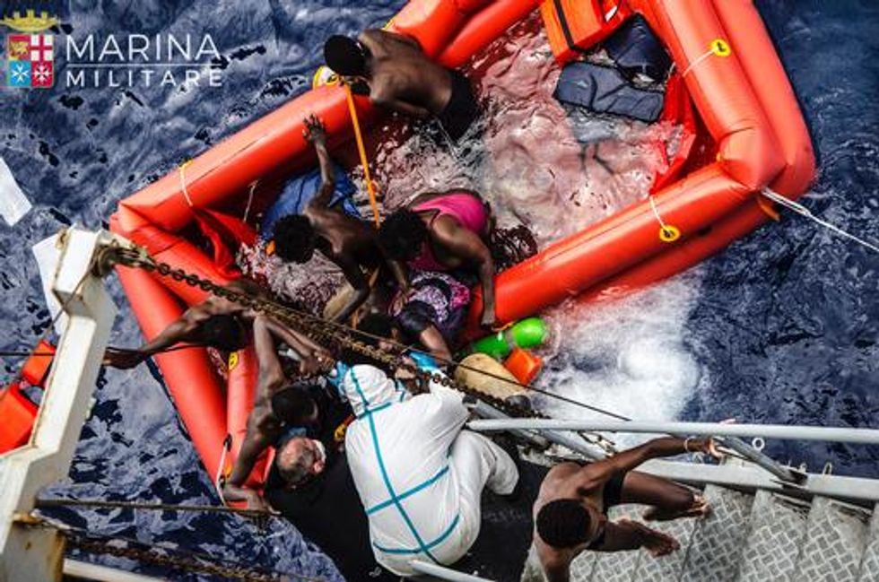 UN: More Than 700 Migrants Feared Dead in Mediterranean Shipwrecks 