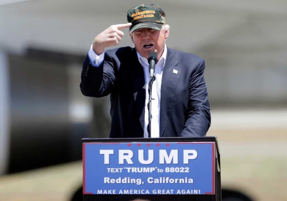 Trump: Gingrich Comments About Candidate's Flap With Trump U. Judge 'Inappropriate