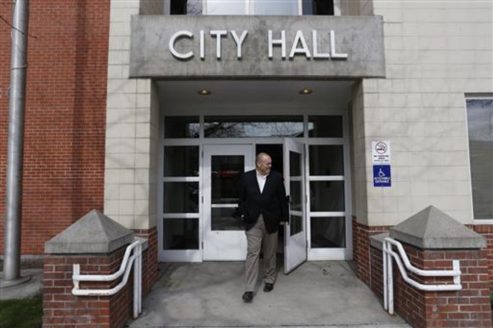 Divided America: In Montana, Neighbors at Odds Over Refugees