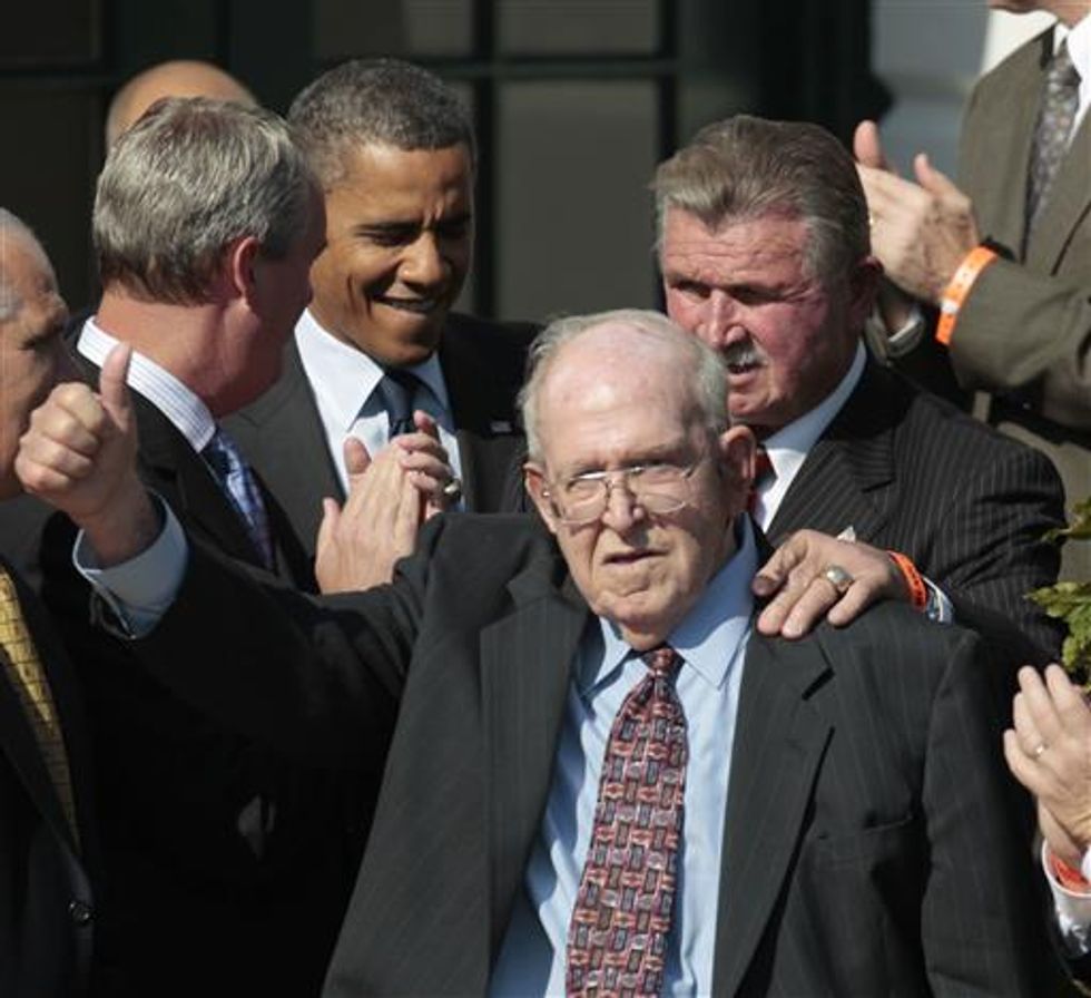 NFL Coach Buddy Ryan Dies at 82