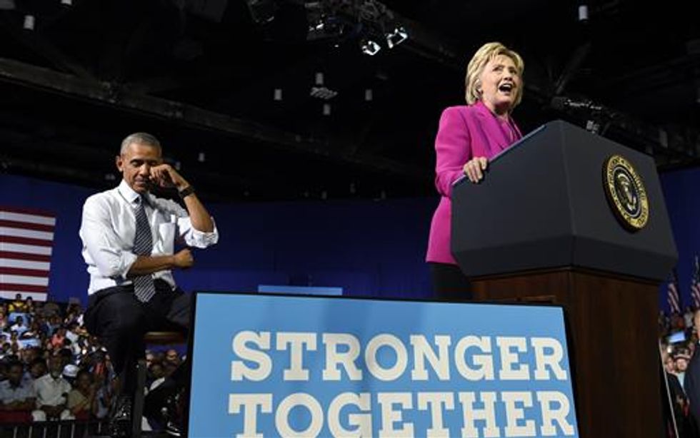 Obama Praises Clinton at First Joint Campaign Stop: 'I'm Ready to Pass the Baton