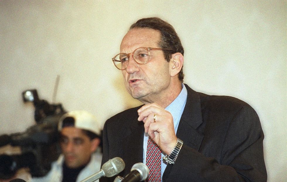 Feds Went After Bill Clinton’s CIA Director for Mishandling Classified Info — but Here’s What Happened Last-Minute