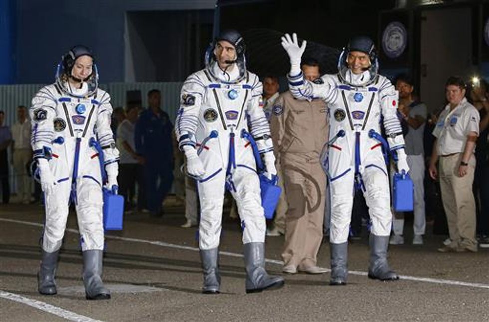 Russian, American, Japanese Astronauts Board Space Station 