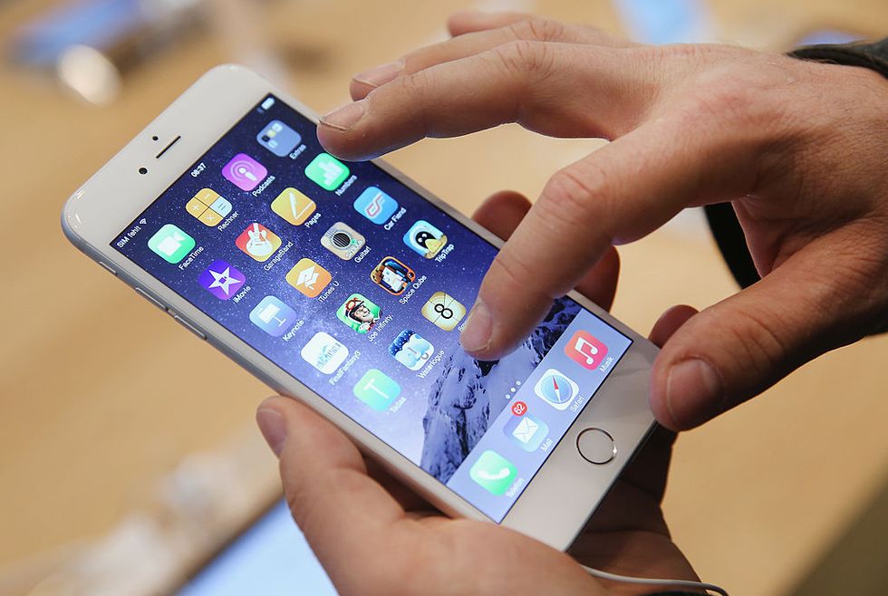 Three Signs That You Need to Stop and Disconnect From Your Electronic Devices