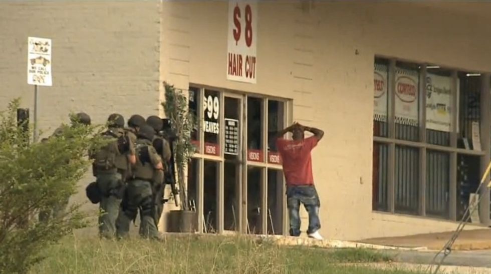 Police Come Under Gunfire at Gun Shop Outside Atlanta