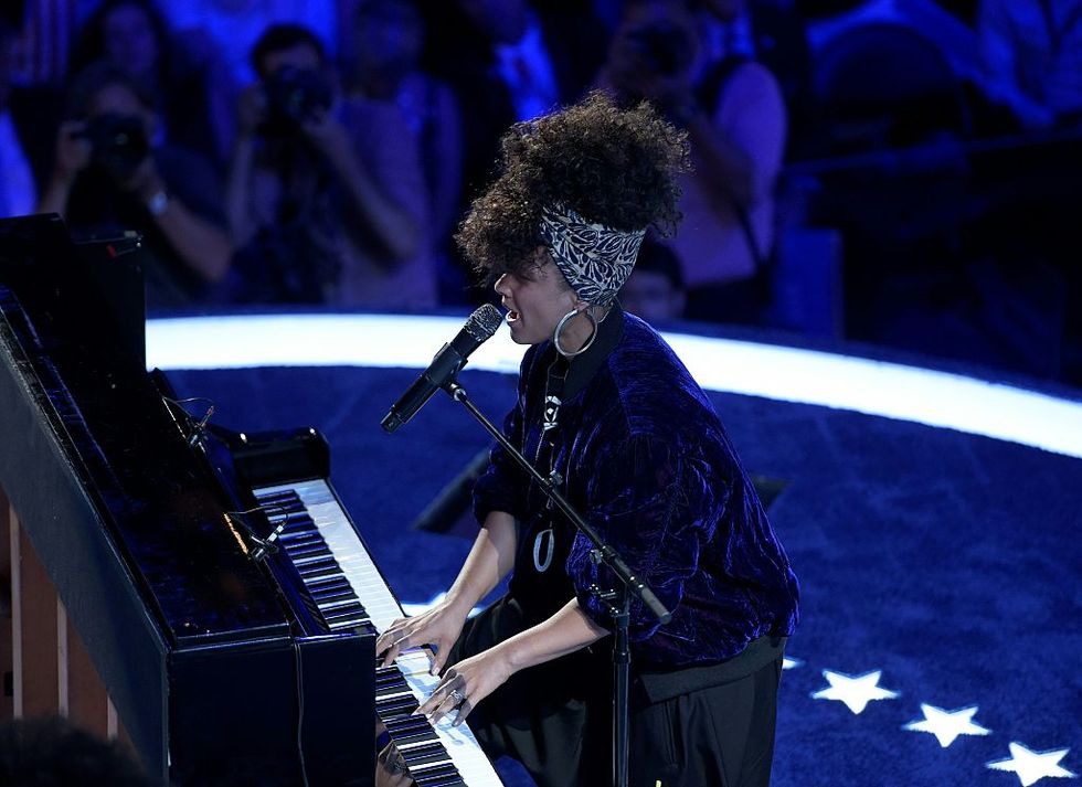 Alicia Keys: U.S. 'Cannot Claim to Be the Home of the Brave' Until Gun Control is Passed