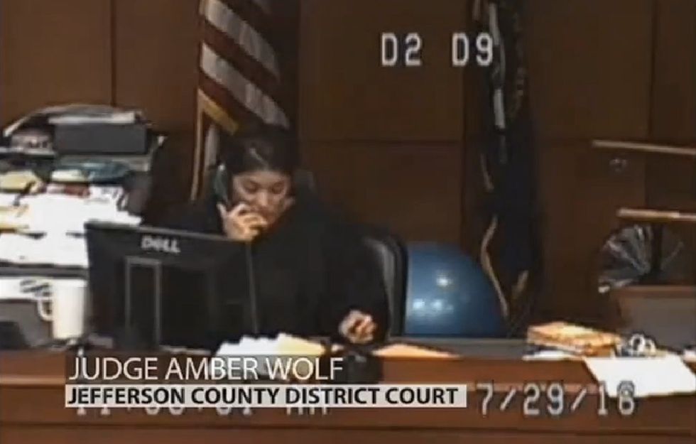  Louisville Judge Loses It When Officers Bring ‘Pantsless’ Woman Into Courtroom: ‘Am I in the Twilight Zone?\