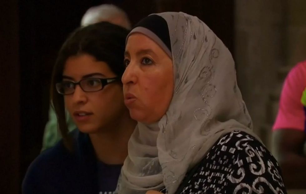 A Magnificent Gesture': Muslims Attend Catholic Mass in France, Italy for Solidarity