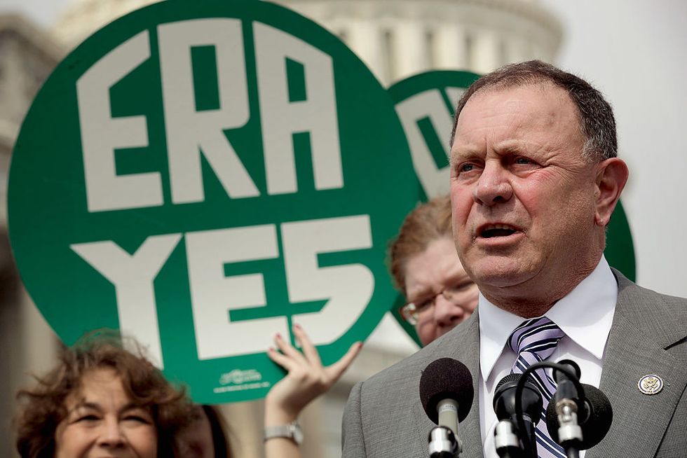 GOP Lawmaker Says He'll Vote for Clinton Over 'National Embarrassment' Trump