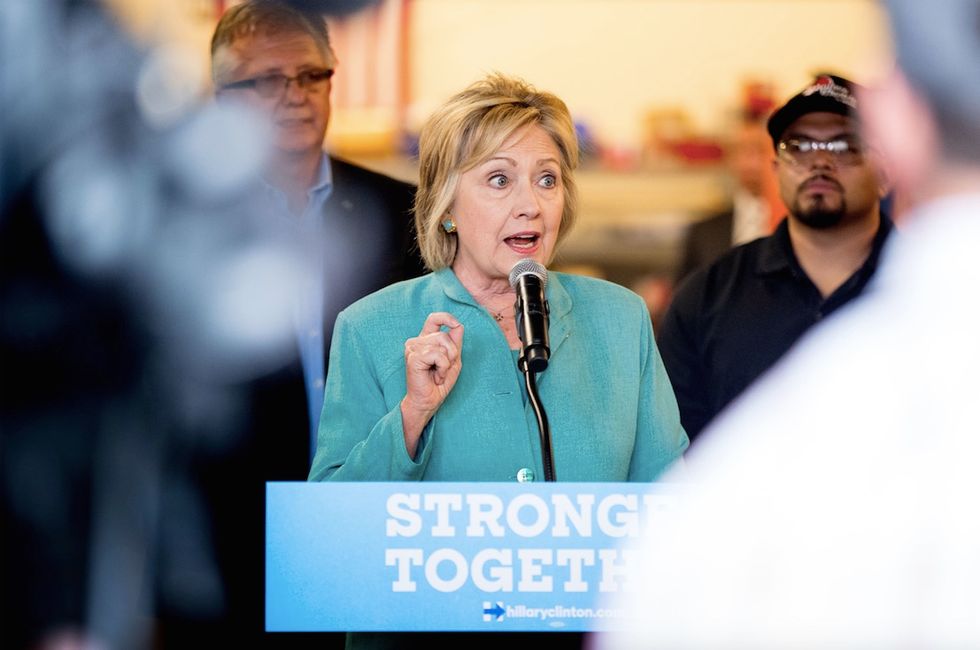 Clinton Doubles Down on Disputed ’Truthful' Email Claim