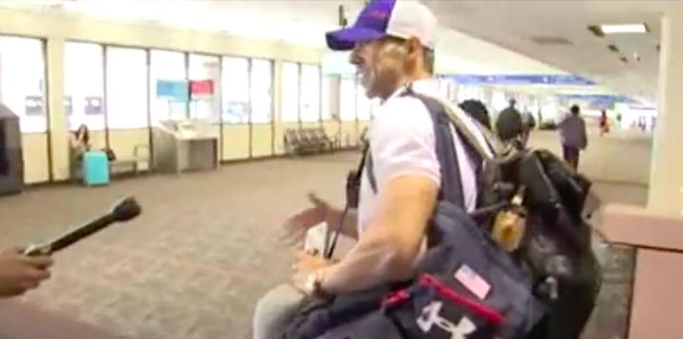 Watch How Michael Phelps Reacts When Reporter Starts Questioning Him While He’s With His Family