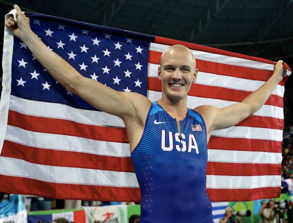 The Patriotic Reason an American Pole Vaulter Cuts Short His Practice Run Is Going Viral