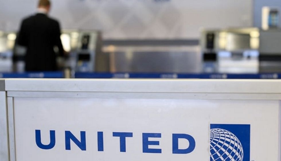 Two United Airlines Pilots Suspected of Being Drunk Before Transatlantic Flight Arrested in Glasgow