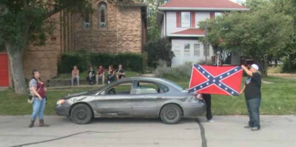 High School Tells Student to Remove Confederate Flag From Car Because It Could Cause Others Pain