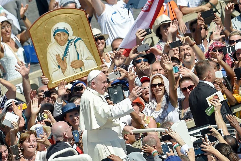 Pope Francis Declares Mother Teresa a Saint