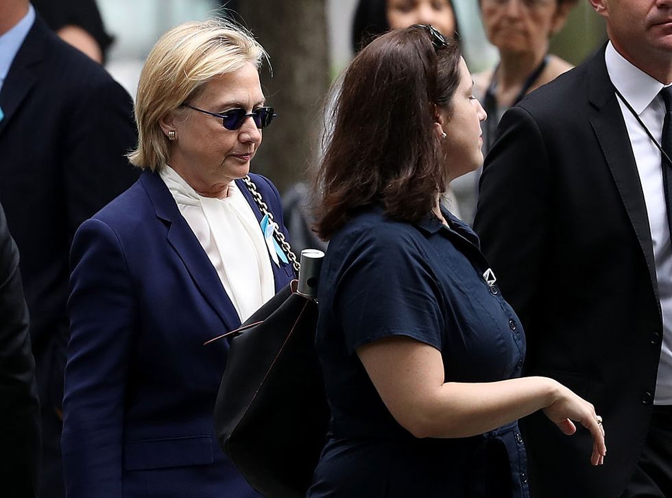 Ex-Secret Service Agent Who Protected Clinton Shares 'Nonpartisan' Rundown of Why Her Fainting Video 'Really Scares' Him