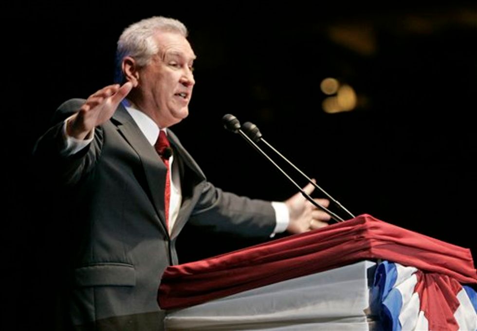 Two-Time Presidential Adviser Says Hillary ‘Bluffed’ Long Enough to Hold Out Stronger Candidates