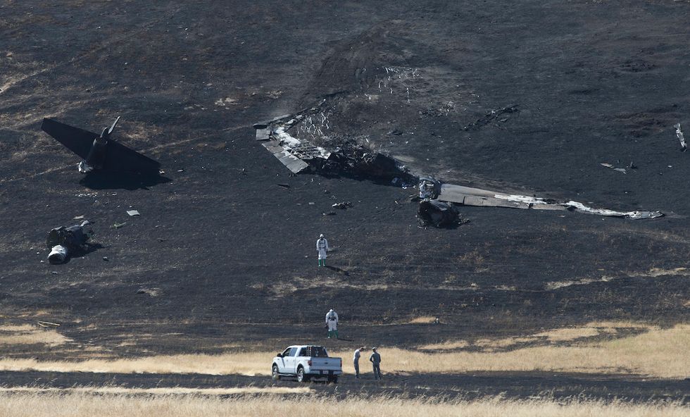 Air Force spy plane crashes, killing pilot