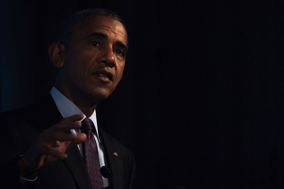 FBI documents reveal Obama used a pseudonym in emails with Clinton