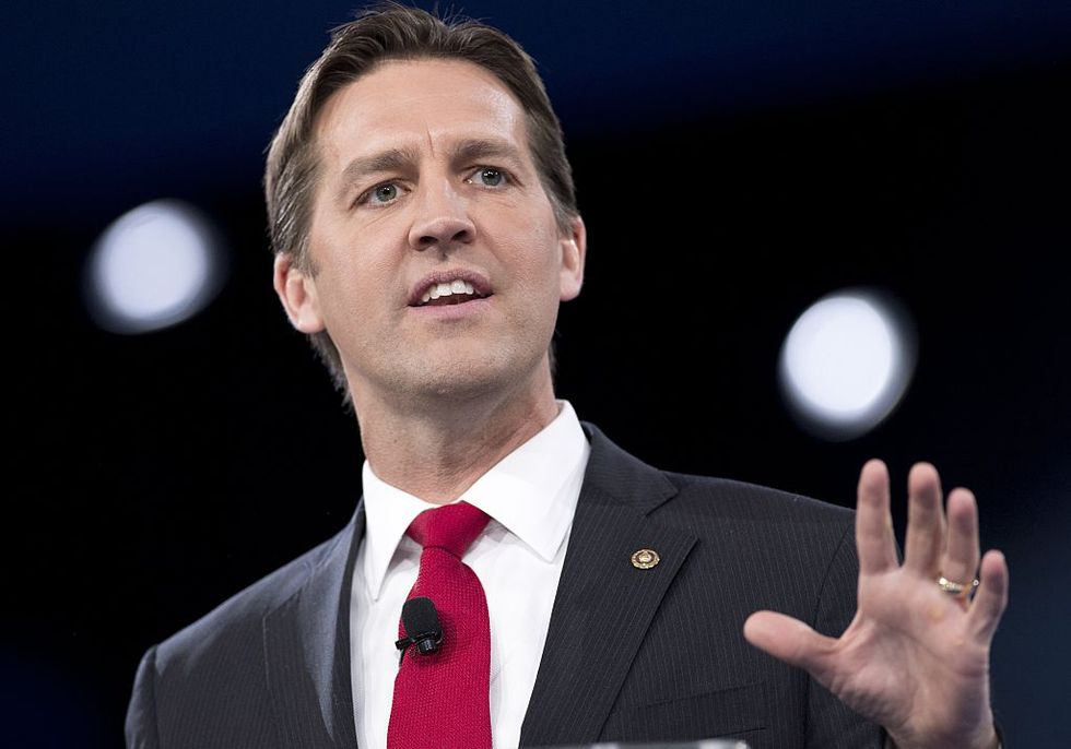 Oh My': Sen. Ben Sasse calls out Sean Hannity on Twitter causing Hannity to unleash tweet storm
