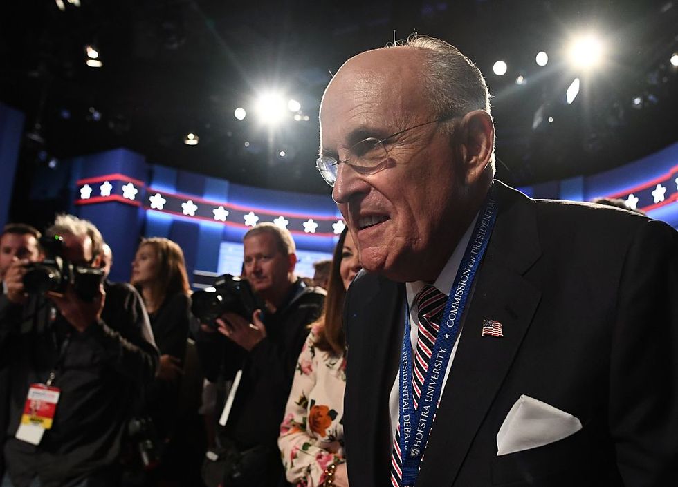 Giuliani shares the issue that proved to him Clinton is 'too stupid to be president