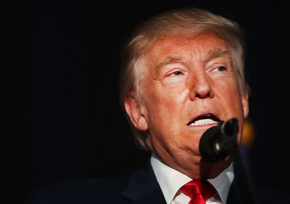 Hey Trump fans, if you want your man to win, stop encouraging his stupidity