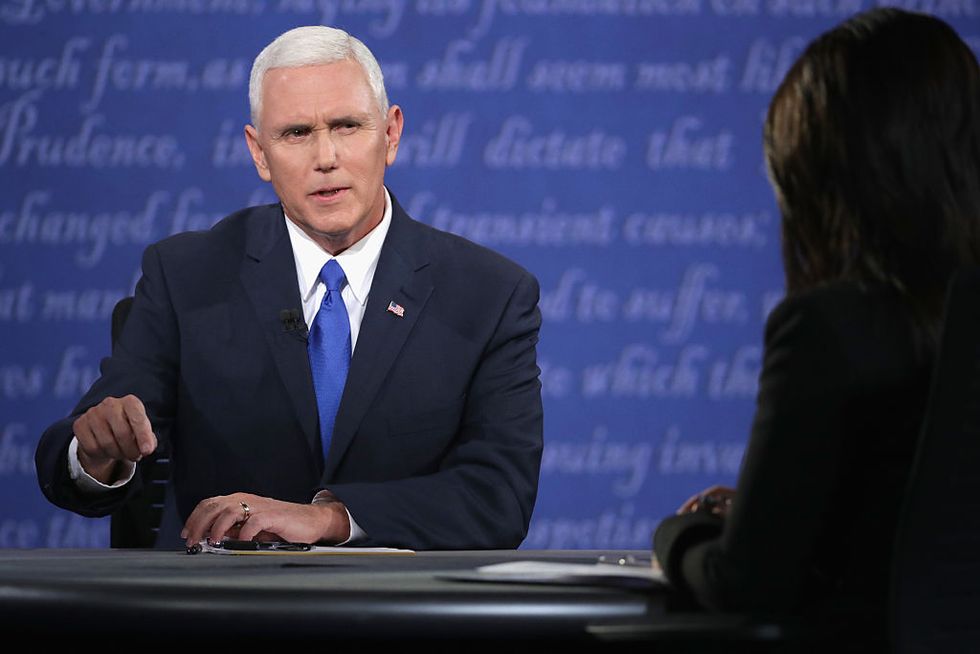 MSNBC's Chris Matthews concedes Pence won vice presidential debate, while Kaine was 'desperate