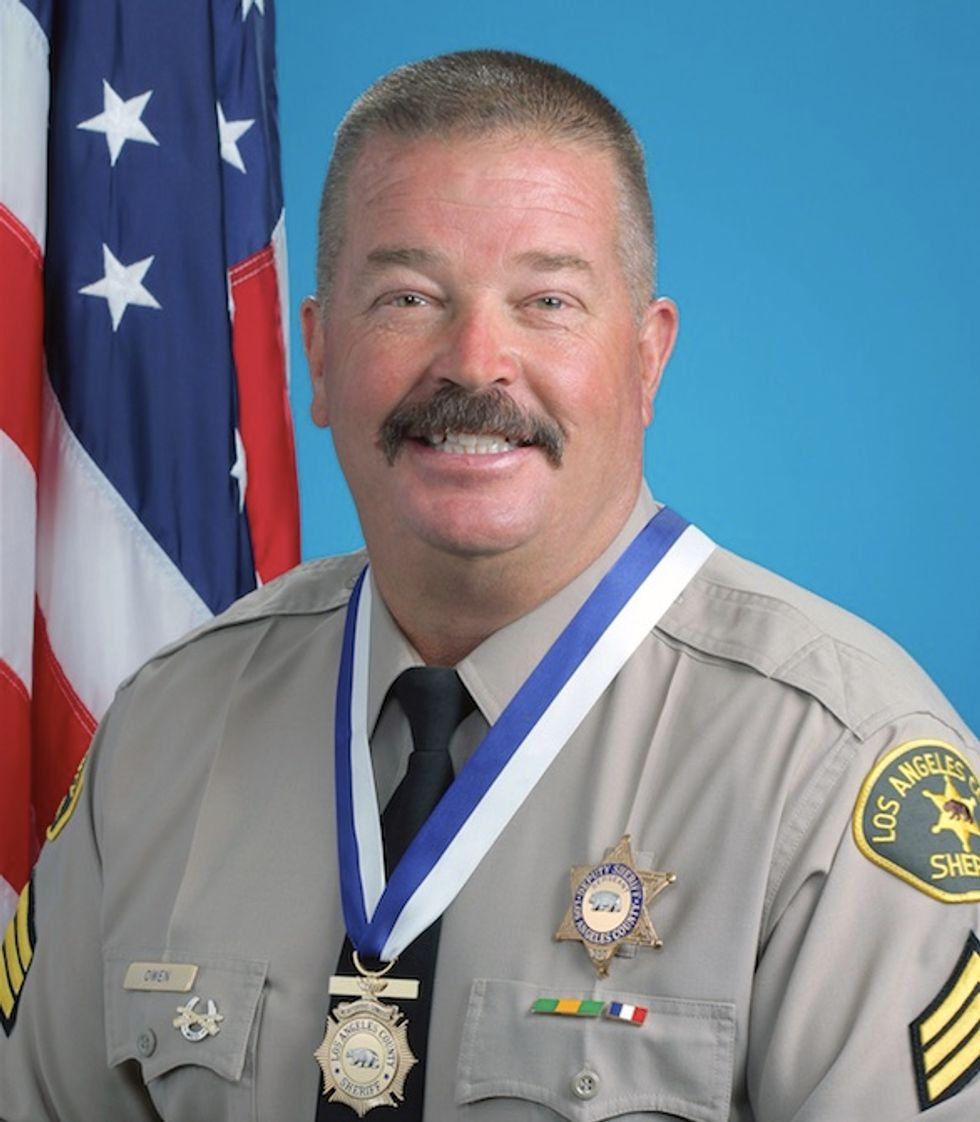 Los Angeles sheriff's sergeant fatally shot answering burglary call, suspect captured after stealing his patrol car