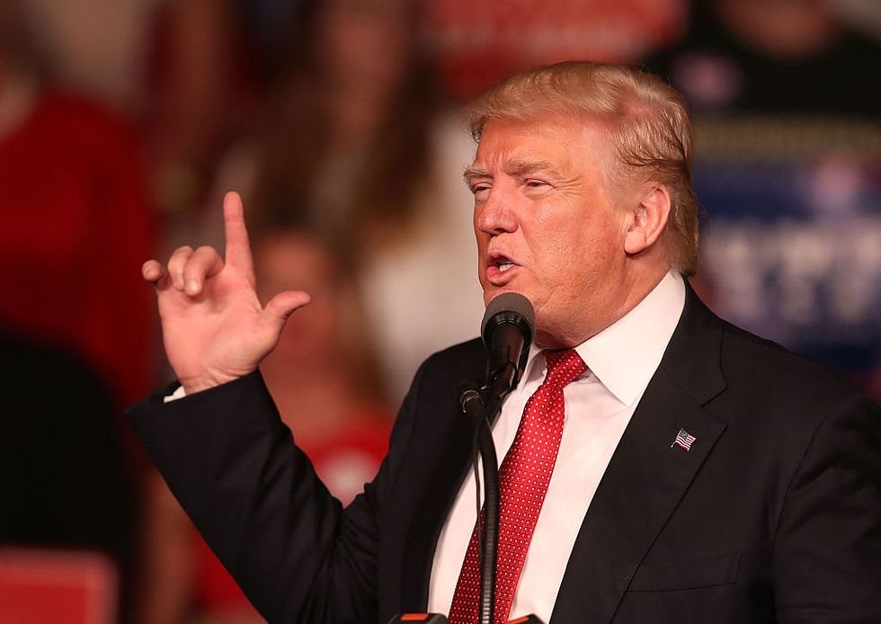 Report: Trump discussed daughter's breasts, sexuality with Howard Stern