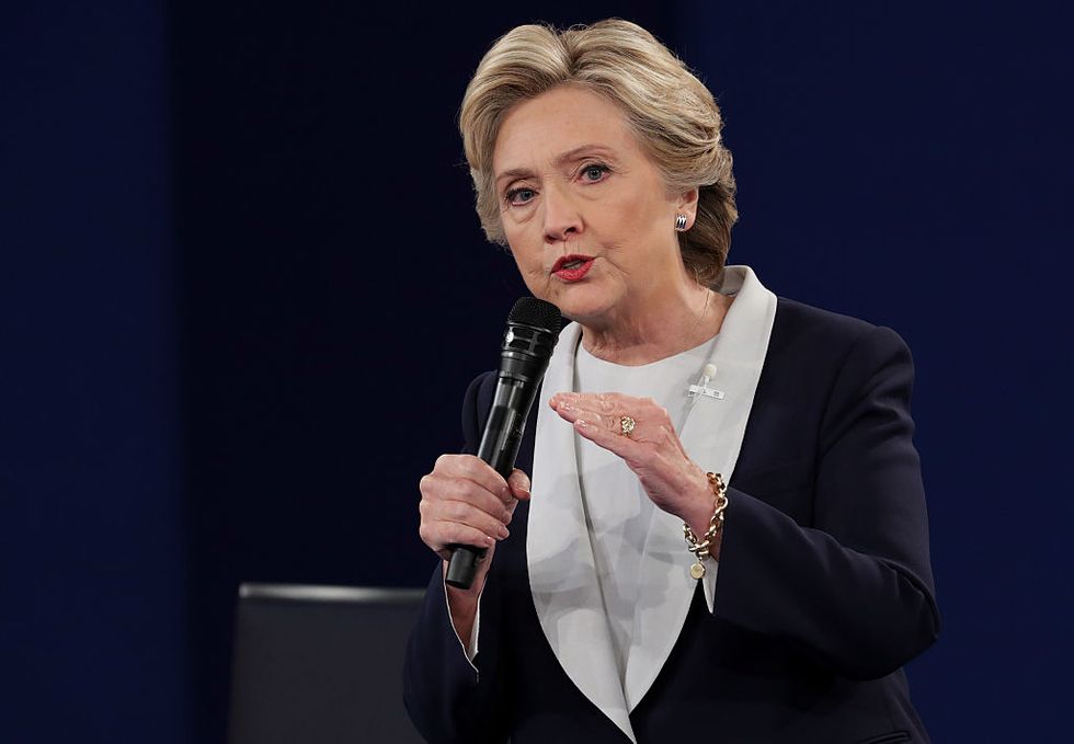 Clinton takes a stand on immigration, promises to not allow entry to any person 'who poses a risk to us