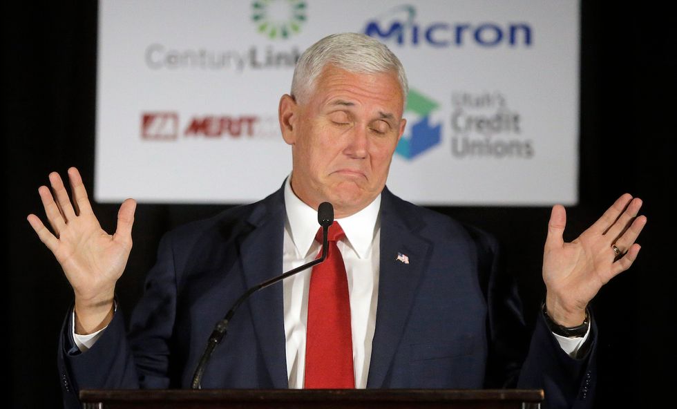 Josh Earnest calls Philippine trade minister 'the Filipino Mike Pence