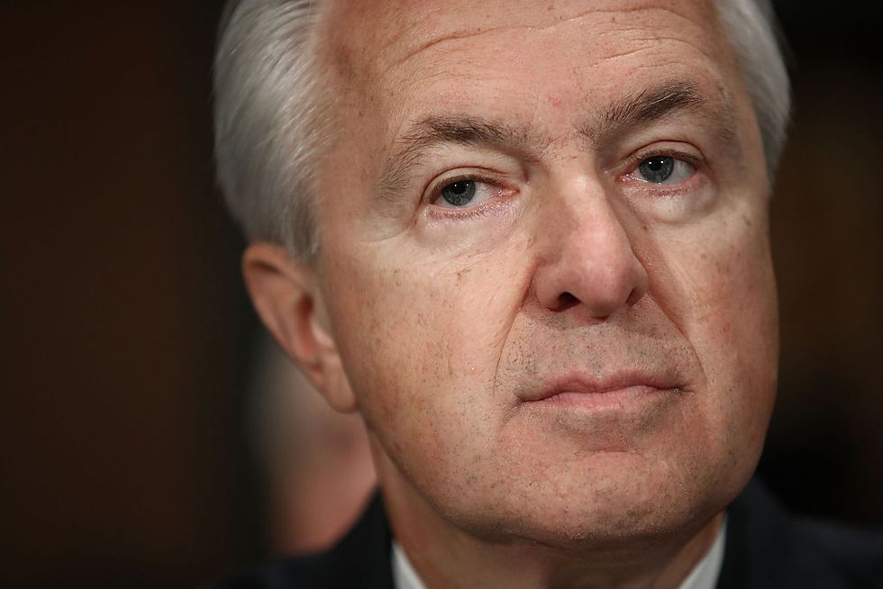 Embattled Wells Fargo CEO abruptly steps down over fallout from fake ...