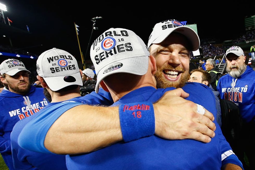 Chicago Cubs defeat Los Angeles Dodgers to reach first World Series since 1945