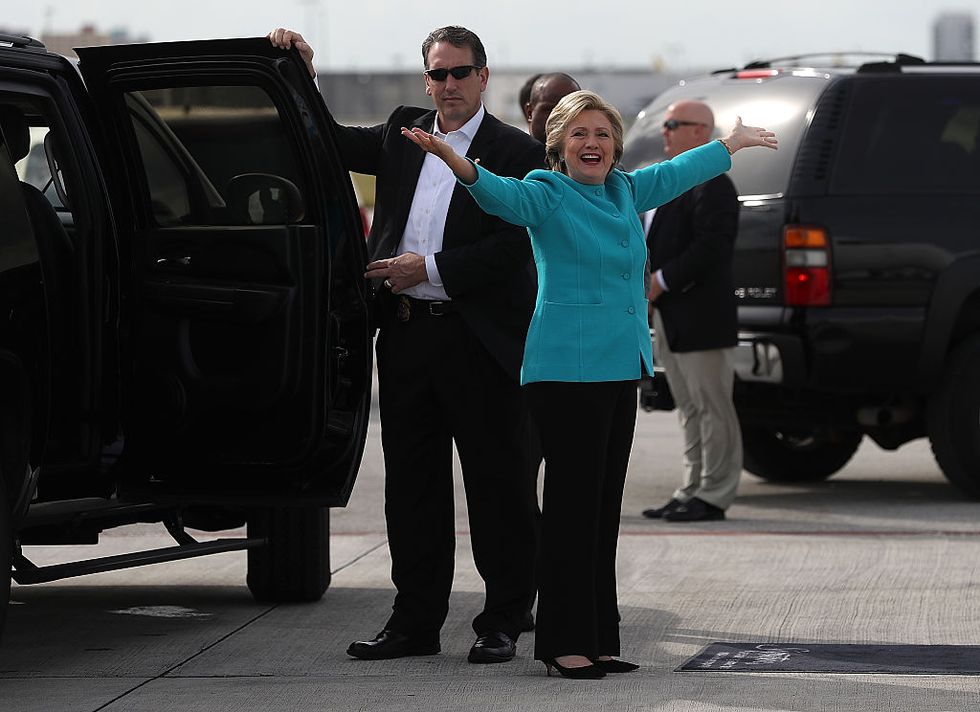 Clinton plans to deliver election night speech under giant metaphor