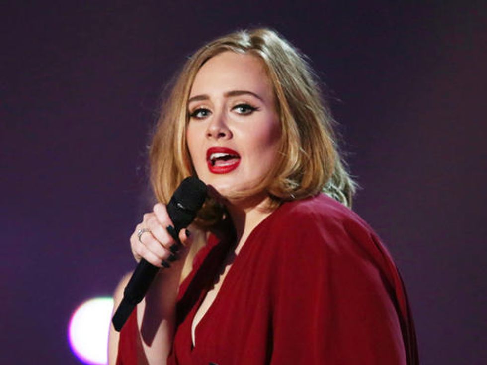 Chasing endorsements: Clinton, Trump tangle over British pop star Adele's support