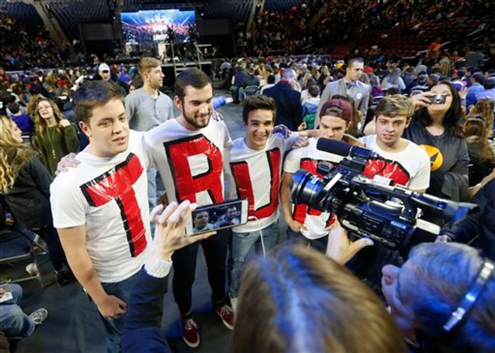 Trump beats out Clinton in Maine's mock student election