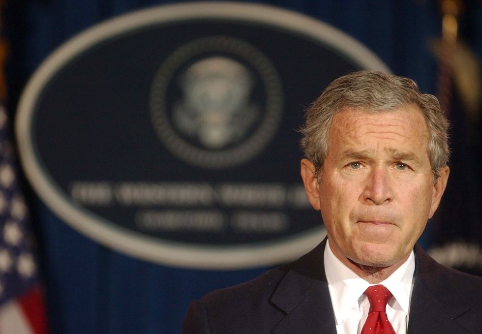 Report: George W. Bush might vote for Hillary Clinton, nephew says