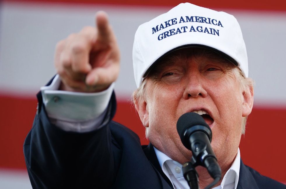 Atheist 'Christmas' billboard parodies Trump campaign slogan: 'We do want to stir the pot