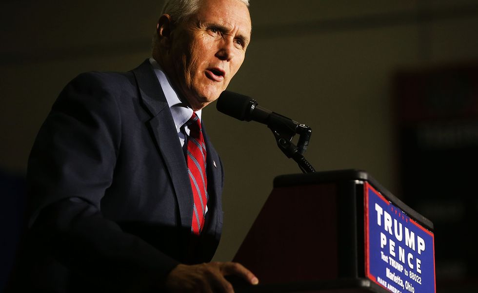 House Speaker Paul Ryan campaigns with Pence in sign of GOP unity