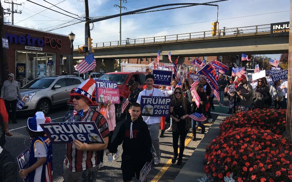 New Yorkers celebrate Trump with parade, rally ahead of election