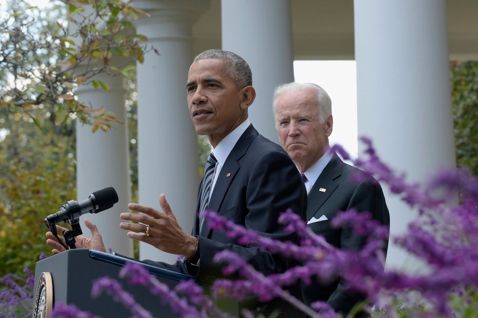 Commentary: Obama should do the GOP a favor and pardon Hillary Clinton