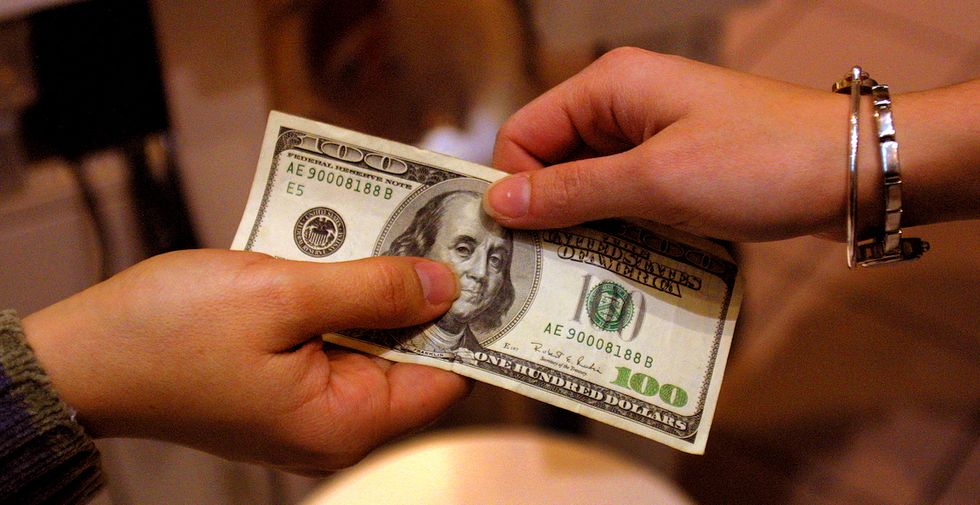 Many businesses in India no longer accepting large bills