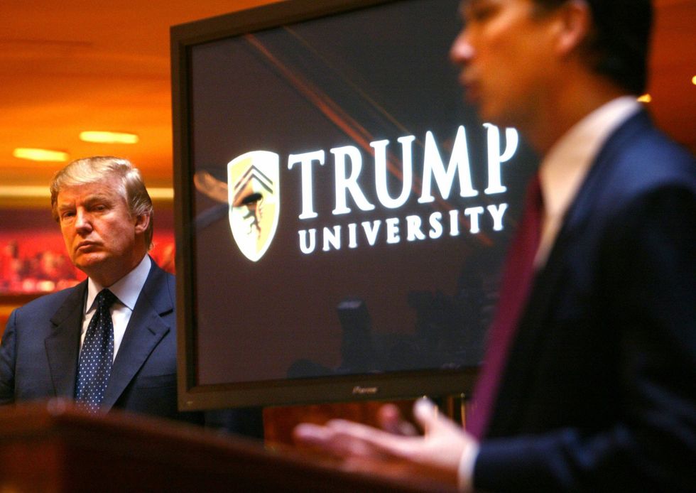 Donald Trump tweets the reason he settled his Trump U lawsuit